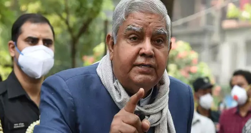 धनखड़ ने जैन हवाला मामले के आरोप पत्र में अपना नाम होने संबंधी ममता के दावे को खारिज किया धनखड़ ने जैन हवाला मामले के आरोप पत्र में अपना नाम होने संबंधी ममता के दावे को खारिज किया